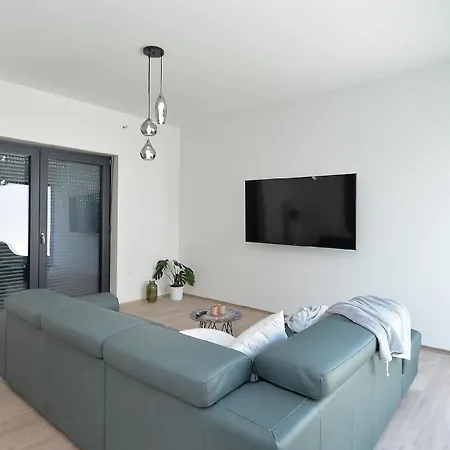 Ferienhaus Mit Privatpool Fur 4 Personen Ca 115 Qm In Vintijan, Istrien Istrische Riviera Holiday home Pula
