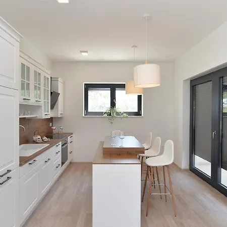 Ferienhaus Mit Privatpool Fur 4 Personen Ca 115 Qm In Vintijan, Istrien Istrische Riviera
