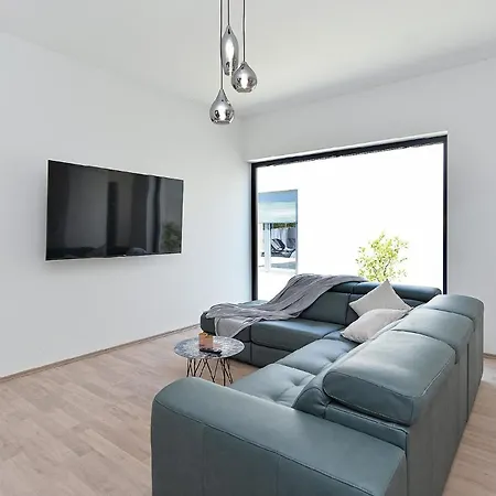 Holiday home Ferienhaus Mit Privatpool Fur 4 Personen Ca 115 Qm In Vintijan, Istrien Istrische Riviera